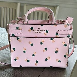 Kate Spade Staci medium pink with pineapples! 🍍